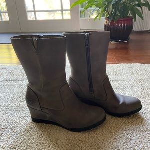 UGG wedge boot